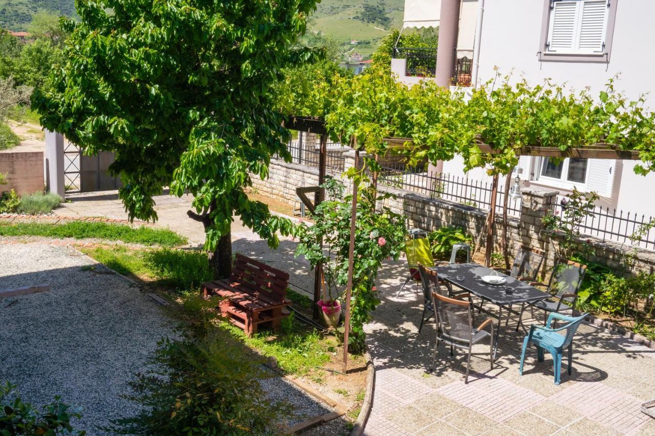 Secret Garden 76 Sq.M. Apartment Close To City Center Янина Экстерьер фото